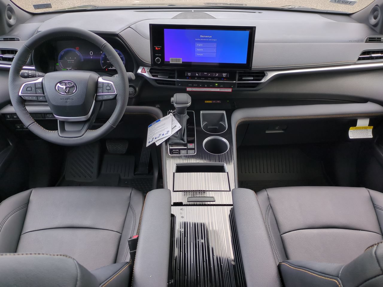 New 2026 Toyota Sienna XLE Woodland Edition AWD/4WD image 15
