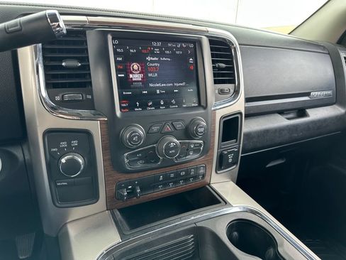 Used 2018 RAM 2500 Laramie w/ Snow Chief Group AWD/4WD image 28