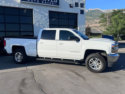 Used 2017 Chevrolet Silverado 1500 LT w/ True North Edition AWD/4WD image 9