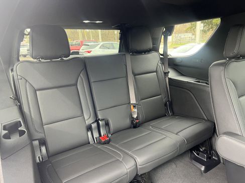 Used 2025 GMC Yukon Denali image 18