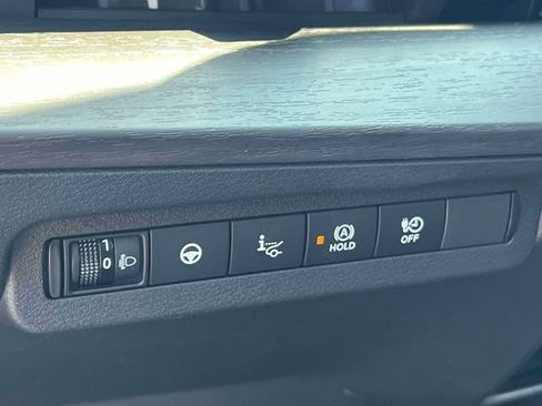 Certified 2023 Nissan Ariya AWD image 20