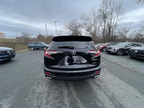 Used 2025 Acura RDX SH-AWD image 30