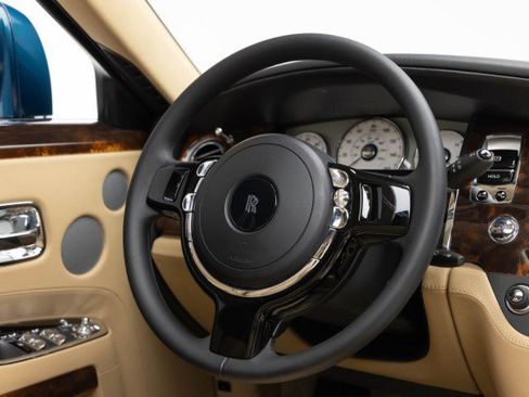 Used 2010 Rolls-Royce Ghost image 10