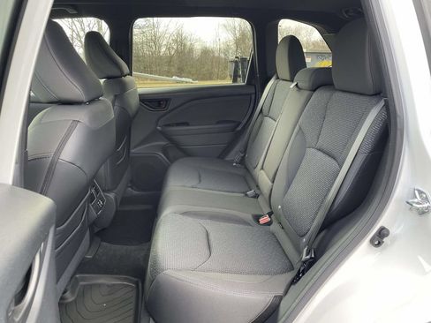Certified 2026 Subaru Forester Premium w/ Base/Premium Plus Package AWD/4WD image 3