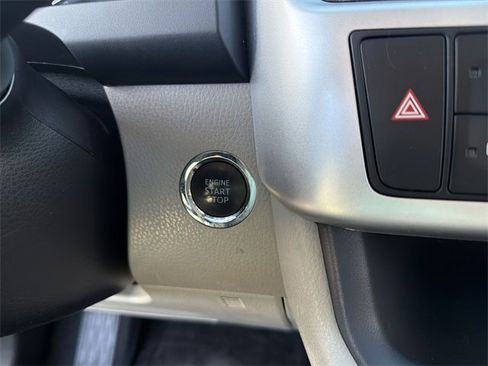 Certified 2018 Toyota Highlander XLE image 15