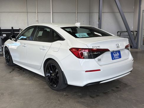 Used 2024 Honda Civic Sport image 5