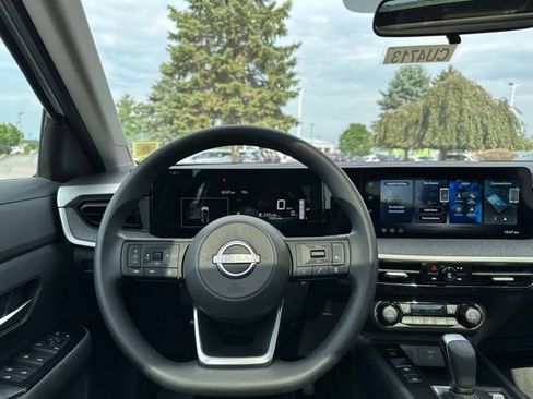Used 2026 Nissan Kicks SV w/ SV Premium Package AWD/4WD image 16