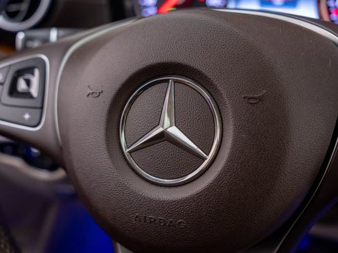 Used 2017 Mercedes-Benz E 400 4MATIC Wagon image 23