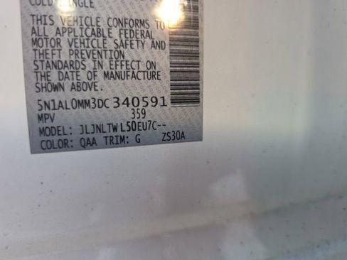 Used 2013 INFINITI JX35 AWD w/ Premium Pkg image 5