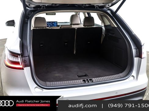 Used 2023 Lincoln Nautilus Reserve w/ Equipment Group 201A image 24