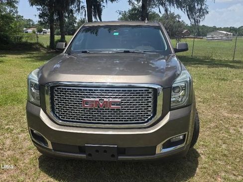 Used 2016 GMC Yukon SLT w/ Open Road Package RWD image 2