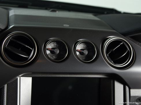 Used 2020 Ford Mustang Shelby GT500 w/ Technology Package RWD image 35