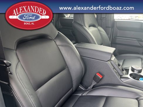 New 2026 Ford Bronco Outer Banks w/ Sasquatch Package image 17