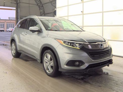Used 2019 Honda HR-V EX image 3