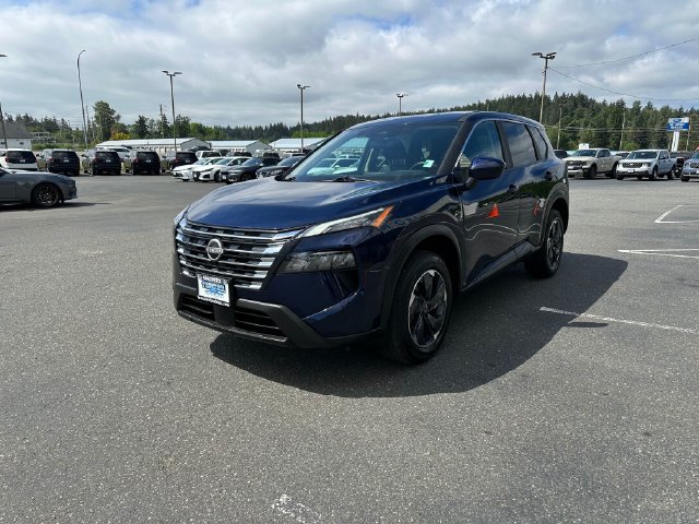 Used 2025 Nissan Rogue SV AWD/4WD image 6