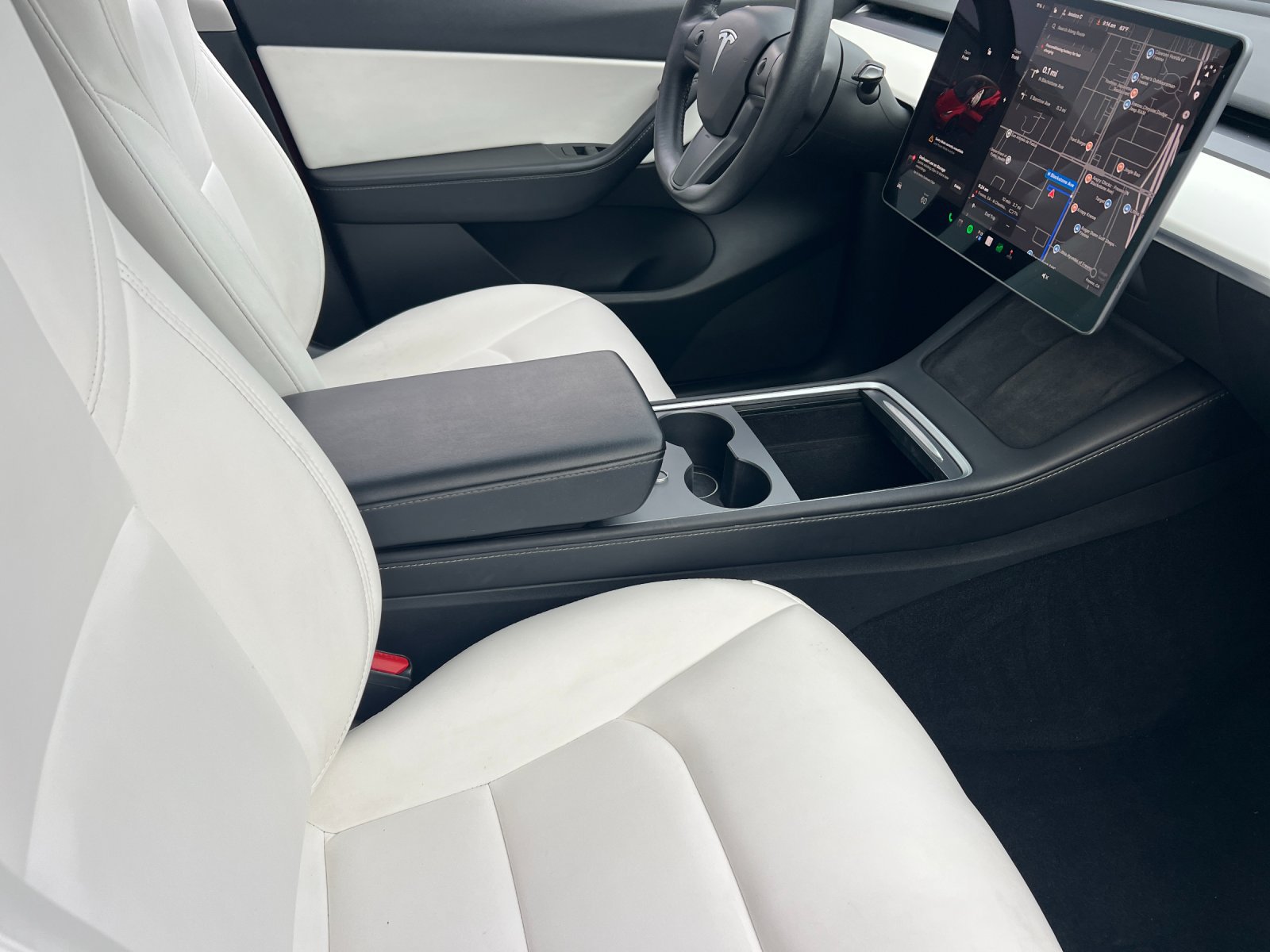 Used 2022 Tesla Model Y Long Range AWD/4WD image 16