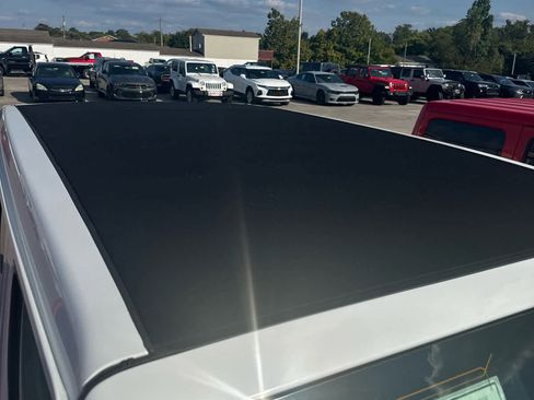 New 2025 Jeep Wrangler Unlimited Rubicon 392 image 7