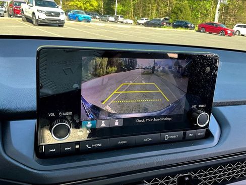 Used 2025 Honda Accord LX image 13