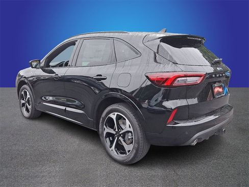 New 2025 Ford Escape ST-Line Elite w/ Premium Technology Package image 4