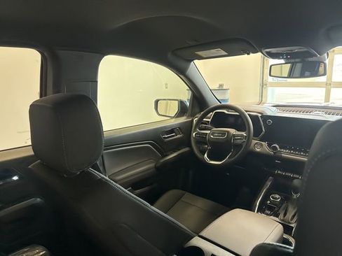 New 2026 GMC Canyon Elevation w/ Convenience Package image 29