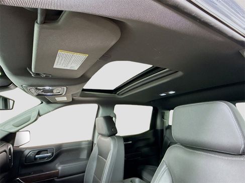 Used 2021 GMC Sierra 1500 SLT w/ SLT Premium Plus Package image 17