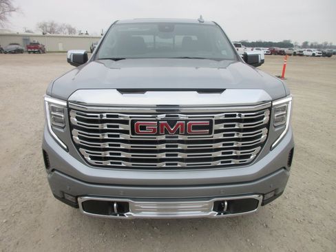 New 2026 GMC Sierra 1500 Denali image 12