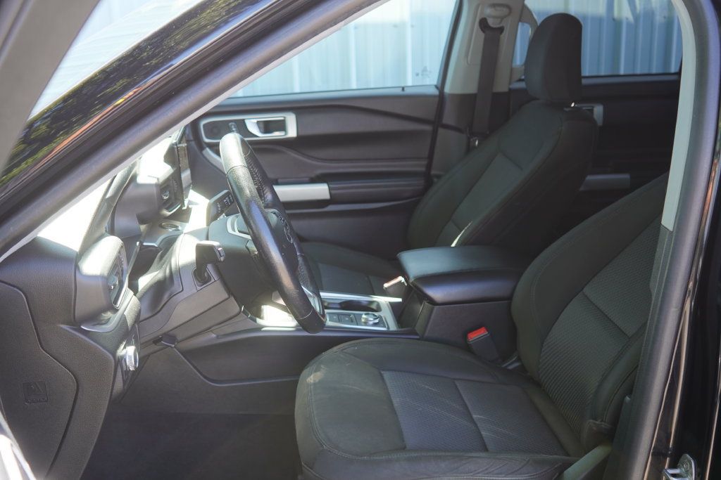 Used 2022 Ford Explorer XLT AWD/4WD image 13