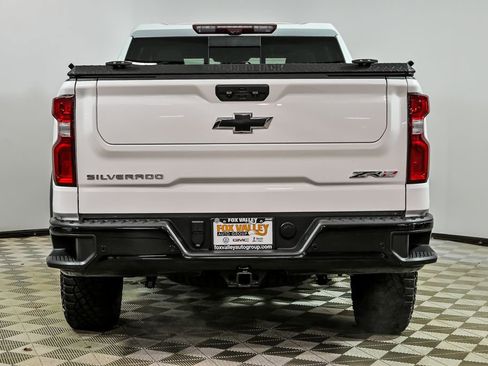 Used 2024 Chevrolet Silverado 1500 ZR2 w/ Technology Package image 6
