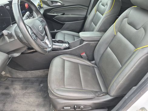 Used 2024 Chevrolet Trax ACTIV w/ Driver Confidence Package FWD image 16