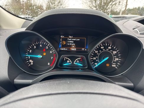 Used 2017 Ford Escape SE image 20