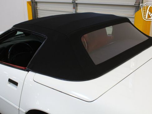 Used 1992 Chevrolet Corvette Stingray Convertible image 13