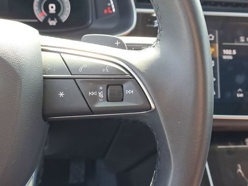 Used 2022 Audi Q8 Premium Plus AWD/4WD image 11