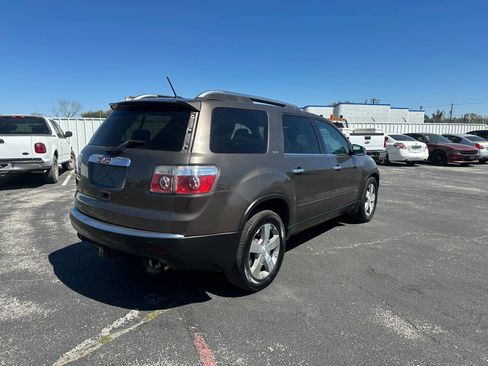 Used 2009 GMC Acadia SLT w/ Visibility Package image 5