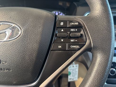 Used 2015 Hyundai Sonata SE image 19