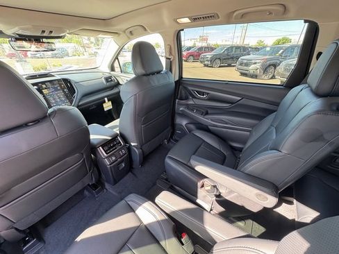 Used 2025 Subaru Ascent Bronze Edition w/ Onyx Package image 18