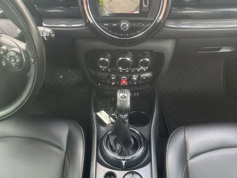 Used 2016 MINI Cooper Clubman image 18