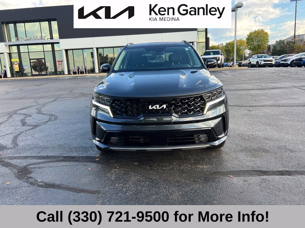 Certified 2023 Kia Sorento SX AWD/4WD image 3