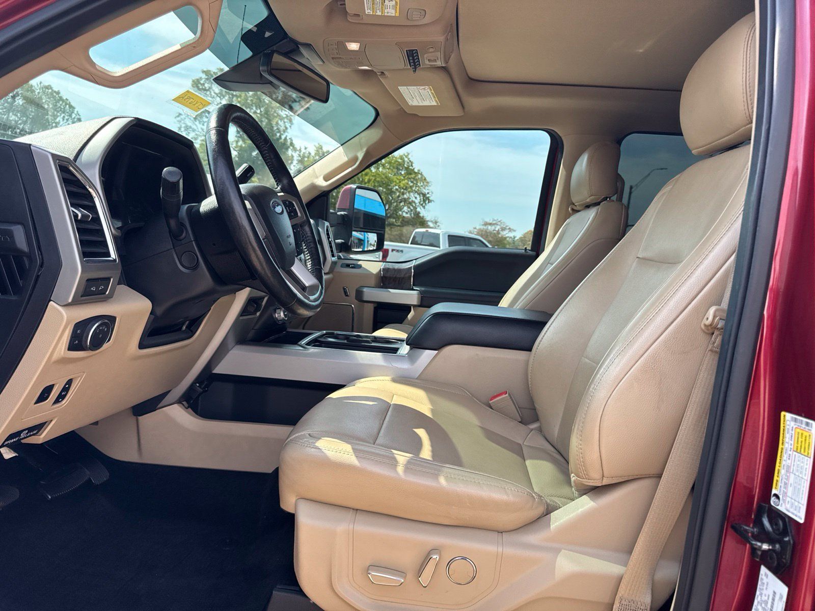 Used 2018 Ford F250 Lariat w/ Lariat Ultimate Package AWD/4WD image 10