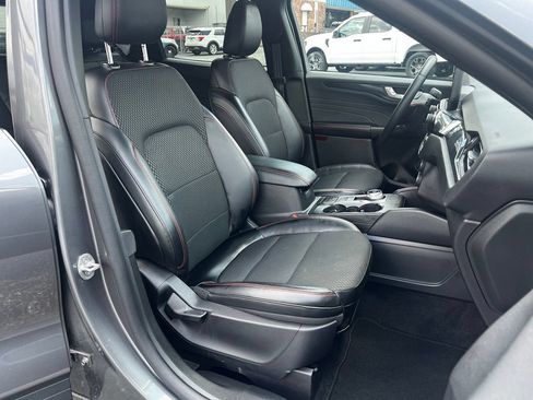 Used 2025 Ford Escape ST-Line Select AWD/4WD image 22