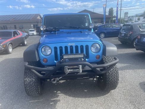Used 2010 Jeep Wrangler Sport AWD/4WD image 3