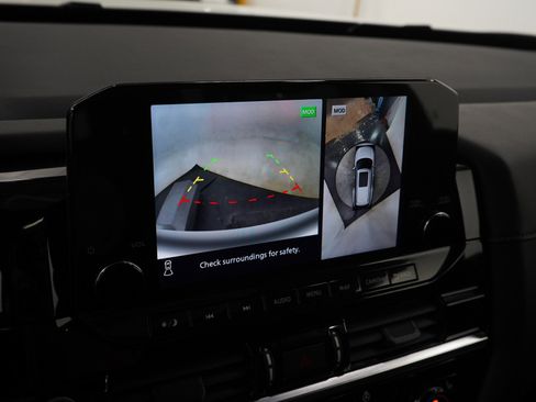 Used 2023 Nissan Pathfinder SL w/ SL Premium Package image 23