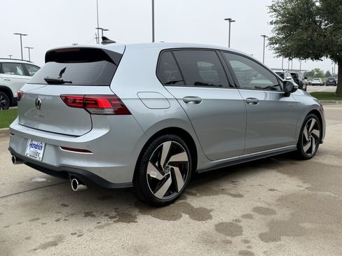 Used 2026 Volkswagen Golf SE FWD image 4