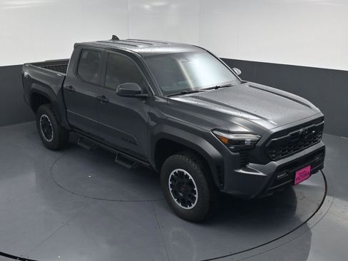 New 2026 Toyota Tacoma TRD Off-Road AWD/4WD image 14