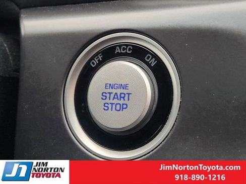 Used 2018 Hyundai Sonata Limited image 22