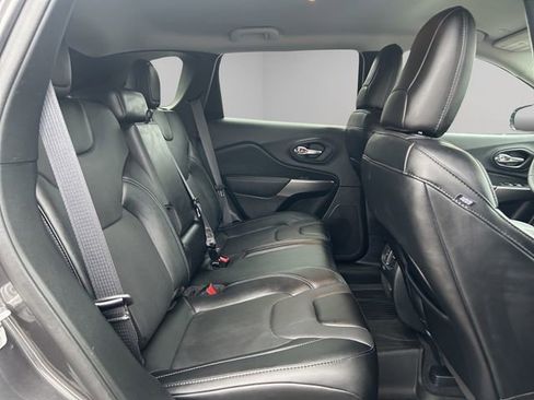 Used 2022 Jeep Cherokee Latitude Lux image 36