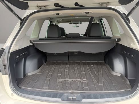 Used 2023 Subaru Forester Limited AWD/4WD image 16