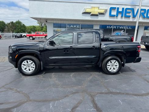 Used 2023 Nissan Frontier SV w/ SV Convenience Package RWD image 2