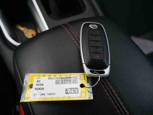 Used 2024 Nissan Sentra SR FWD image 26