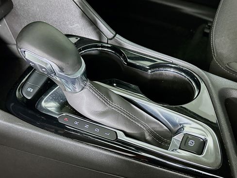 Used 2025 Buick Encore GX Preferred image 25