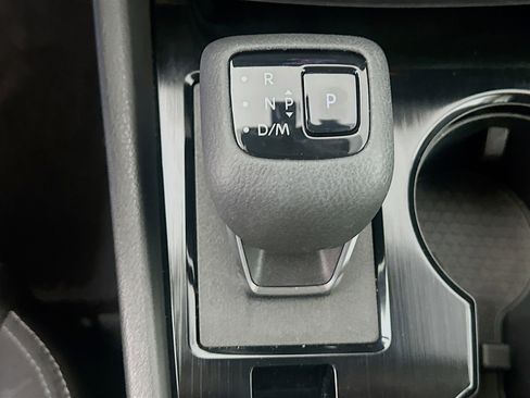 Used 2023 Nissan Rogue S AWD/4WD image 24